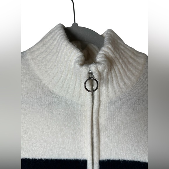 Tommy Hilfiger Flag Quarter Zip Sweater Small White Red Navy Logo Knit Pullover - Picture 5 of 10